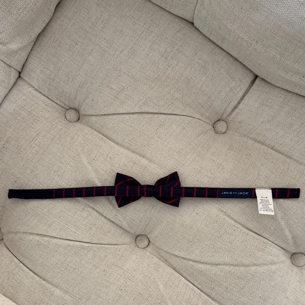 Janie and Jack Classic Navy and Red Bow Tie